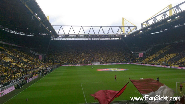 Block 60-61 (Gäste Stehplatz). Foto: Giovanni (via Facebook).