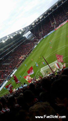 Fotos der Sicht aus Block P in der MEWA Arena Mainz Stadion des FSV Mainz 05
