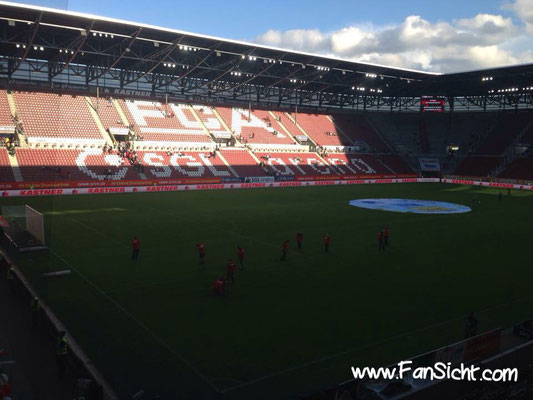 Sicht in der WWK Arena des FC Augsburg aus Block I