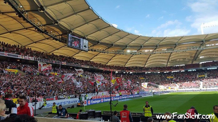 Foto der Sicht in der MHP Arena Stadion VfB Stuttgart Block 13a