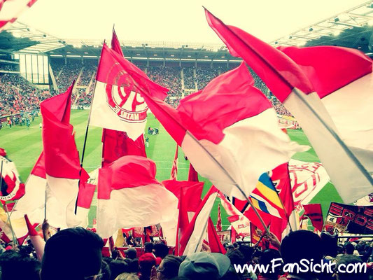 Fotos der Sicht aus Block Q in der MEWA Arena Mainz Stadion des FSV Mainz 05