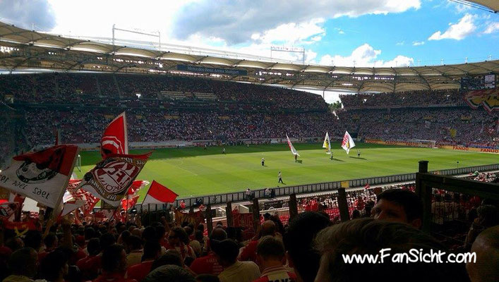 Foto der Sicht aus dem Gästeblock in der MHP Arena VfB Stuttgart Block 61c