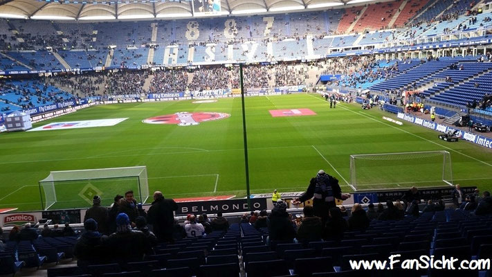 Sicht im Volksparkstadion des Hamburger SV HSV aus Block 24a