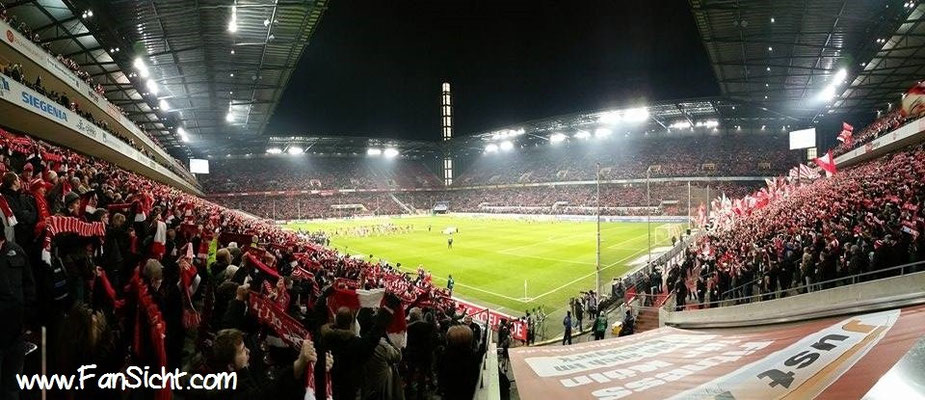 Sicht im Rheinenergie Stadion 1.FC Köln aus Block W2