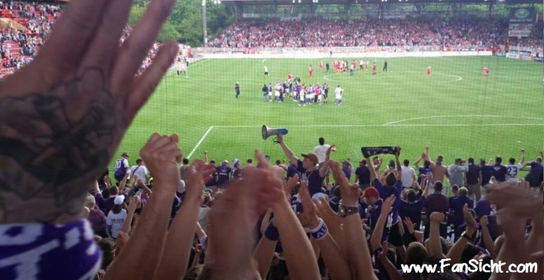 Sicht im Gästeblock Stadion an der alten Försterei z1 Sektor 5 auf das Spielfeld