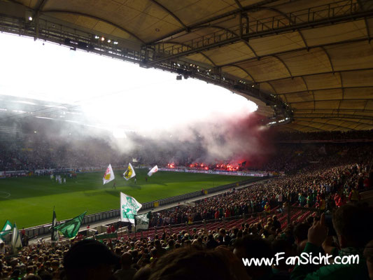 Foto der Sicht aus dem Gästeblock in der MHP Arena VfB Stuttgart Block 61e
