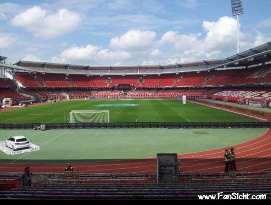 Foto der Sicht aus dem Max Morlock Stadion 1. Fc Nürnberg Block 25
