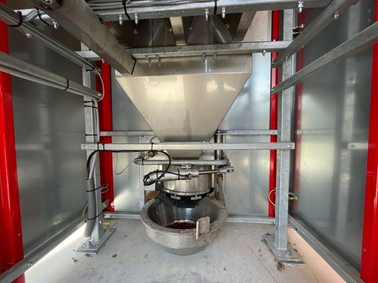 Pneumatischer Trog in der Schauer Kraftfutter-Station
