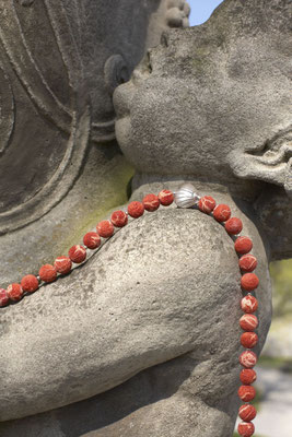 Art.Nr. 107a - Kette aus Schaumkoralle und Sterling-Silber