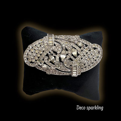Late 40s Deco Style Large Floral Rhinestone Brooch Diamante Rhinestones and incredible glow -Very chic design and dazzling - Art.533/7