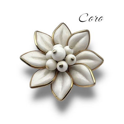 Coro Brooch Antique White Flower Milk poured glass Vintage Floral Pin1950 signed - 3-D flower brooch. Early 1950s - art.384/7