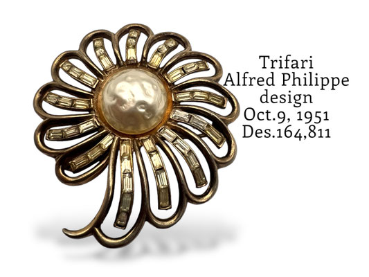 Splendidly stylish and Rare Crown Trifari Pat.Pend. Brooch -Alfred Philippe design Simulate Baroque pearl & baguette crystals - Art.294/7