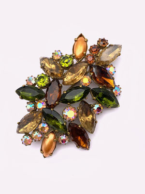 Old grandma's brooch with a nice palette of autumn colors accentuated by aurora borealis sparks - elegantly feminine old pin--art.769/5