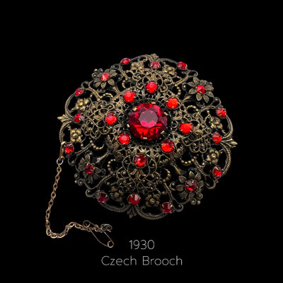 30s Czech Filigree Brooch, Beautiful Sparkling Red Glass Stones & Gold Tone Filigree Metal,Large Pin, Collectible Vintage Jewelry- Art.649/5