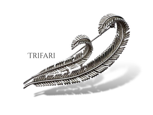 TRIFARI signed Fronds/Feather Flourishes Brooch Vintage Leaf Flourish Silver- elegant Trifari collection - -art.929/2-