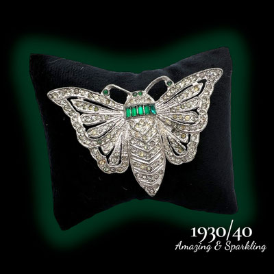 Sparkling vintage Deco design Butterfly Pin - Pave Rhinestone Butterfly Brooch Old Metal Figural Pin - Art.504/7