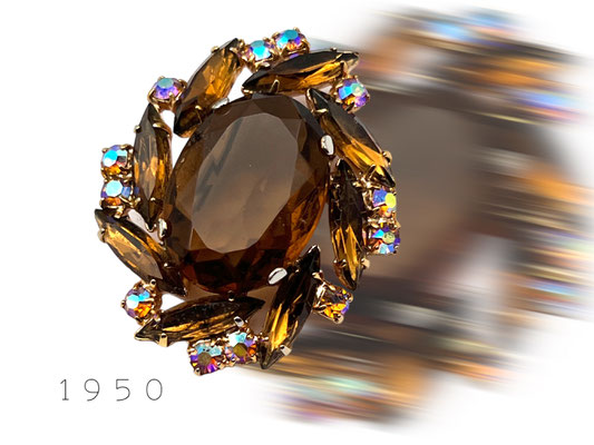 Very Nice Juliana style brooch with good quality stones with lovely earth-tone colors and AB sparks - Art.21/7