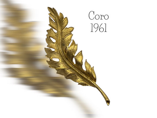 1961s Coro Fern Leaf Pin Brooch rich gold tone Design Fall Curled Leaf brooch exquisite design by Coro - Art.926/4