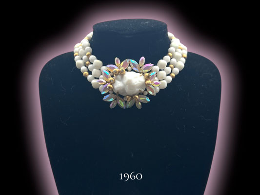 Eye-catching Triple strand Milk Glass Bead Collar Choker Necklace w/Lava glass Aurora Borealis Rhinestone centerpiece -art.333/7