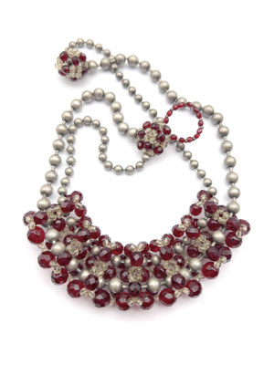Early 1950 Beaded necklace Hand Wired Red Garnet and antiqued Gun Gray Glass Bead in a Coppola e Toppo style - Art.224/7