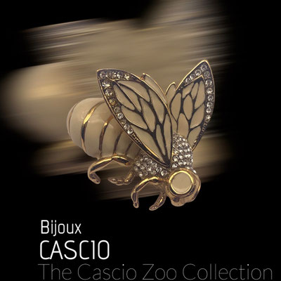 Massive BIJOUX CASCIO Italian Designer Figural Bee Brooch Pin - bee brooch designer w/enamel and crystals -Art.340/6