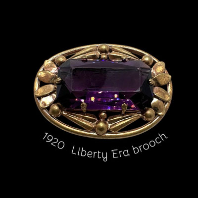 Gorgeous antique European brooch - large Amethyst crystal into a alluring foliage frame, Liberty design in gold plate -Art.567/7