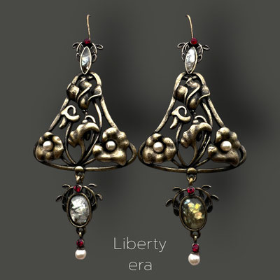 Long French Liberty earrings rare Comédie Française signed, Elegant Art Nouveau floral pattern design -- Art.565/7