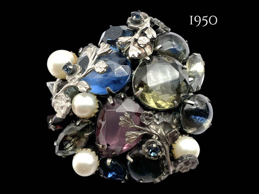 Vintage Mid-Century gloomy glass Stones/Rhinestones & Simulated Pearls domed Round Brooch/Pin w/ornamental branches in bloom - Art.386/7