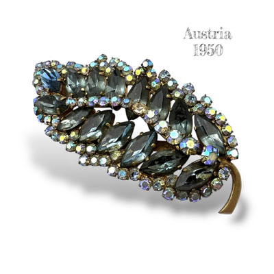 Alluring Austrian quality stones brooch with Intense Black Diamond warm light and AB brooch in a elegant Leaf form - Art.457/7