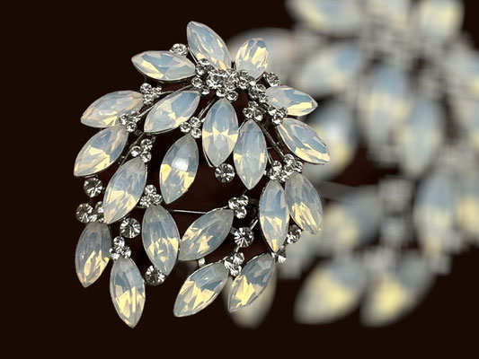 Sparkling vintage wreath design brooch or pendant - Beautiful brooch to shine on party nights - wedding jewel -art.749/6