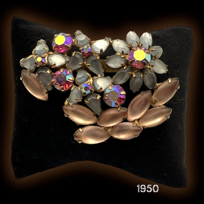 1950 Amazing Brooch w/deep opalescence stones and accents of boreal chatons, beautiful floral arrangement—Kramer unsigned-art.521/7