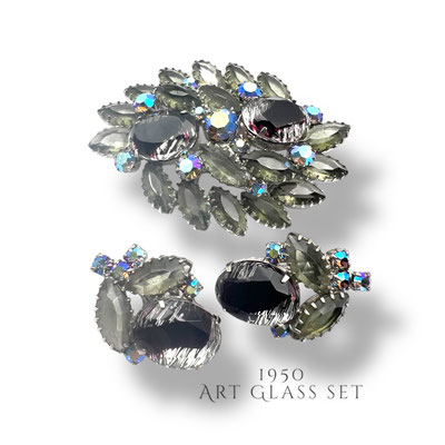 Vintage Juliana poured Red Deep Wine on clear base & AB chatons rhinestone Brooch and Earrings ~ Art.463/7