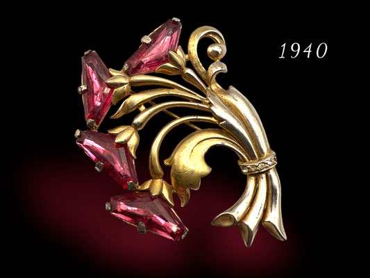 SC114-ヴィンテージブローチ U.S.A. 1970〜80s Gold-tone rope