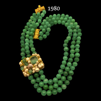 Lovely simulated Chrysoprase luster glass beads Necklace 3strand cascade design w/incredible genuine pearl decoration - art.450