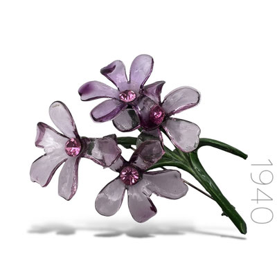 Absolutely gorgeous 40s Violet bouquet flowers w/molded blooms & enamel Brooch - great Retro allure-Art.497/7