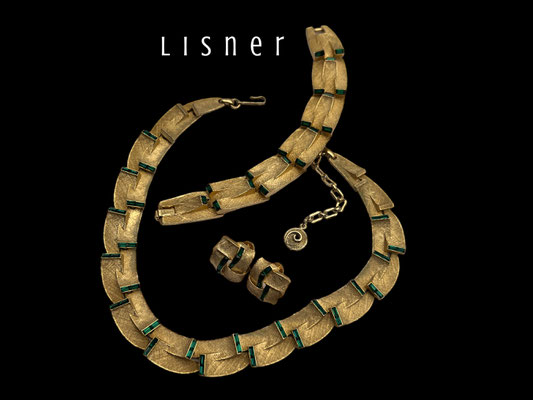 Rare Vintage "Lisner" Brushed Gold Tone & Emerald Green Baguette Rhinestones Necklace, Bracelet and Earrings set- Art.946/6