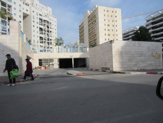 Entrée du parking