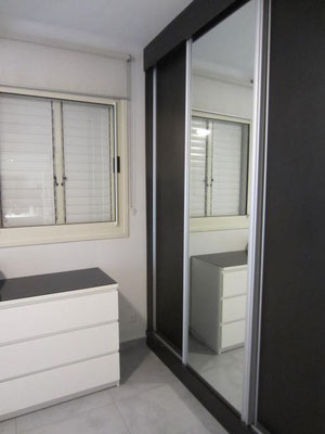 Armoire murale chambre parents