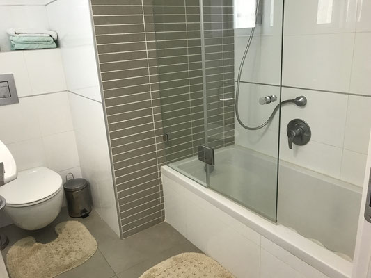 2nd bathroom