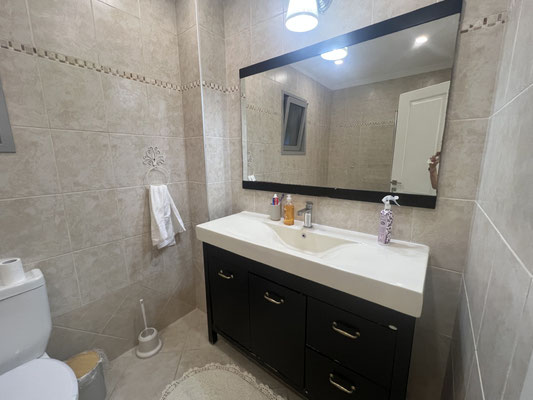 2nd bathroom