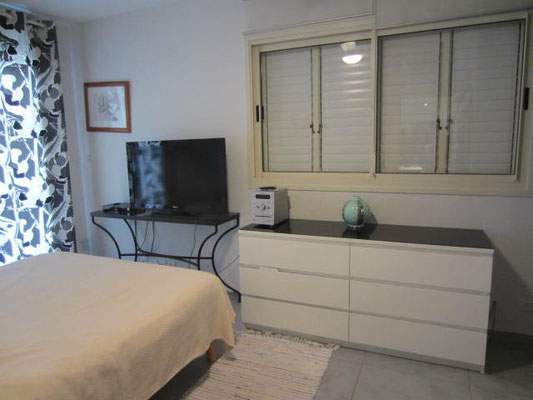 Parents bedroom with solarium access