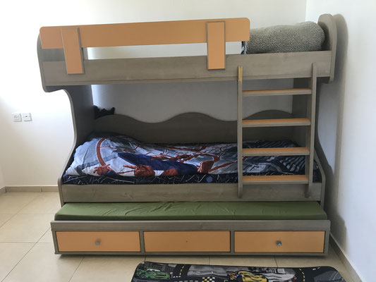 2nd bedroom, (saferoom)