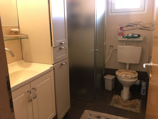 2ème salle de bain baignoire