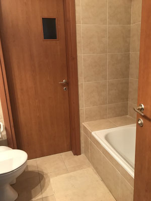 2nd bathroom