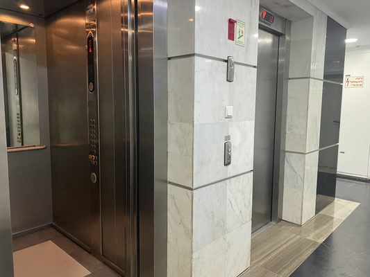 2 ascenseurs dont un shabbatique