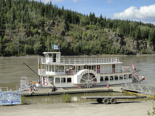 Raddampfer auf dem Yukon