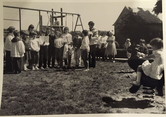 Einweihung Spielplatz 25.05.1986