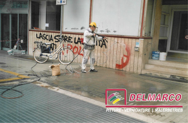 Delmarco pitture e verniciature Bolzano - Bozen  |  idrosabbiatura per asportazione graffiti