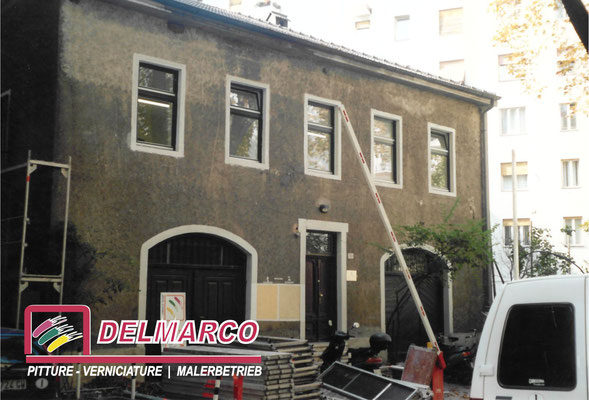 Delmarco pitture e verniciature Bolzano - Bozen  |  preparazione cantiere per tinteggiatura esterna villetta con pitture silossaniche