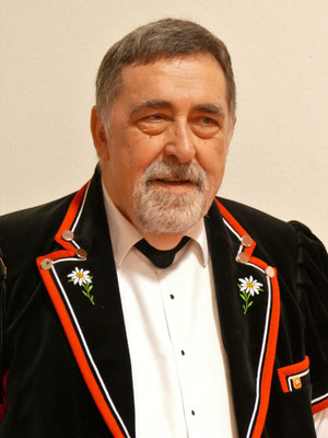 René Schneider, 1. Bass